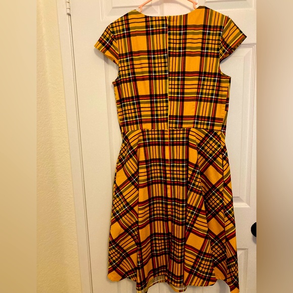 Ready for Fall in this medium weight Vintage dress. - Picture 3 of 3